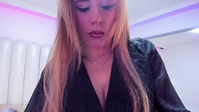 AndreinaOwen online show from 1, 5, 2026