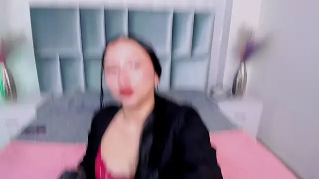 EmmyCastillo online show from 10, 7, 2026