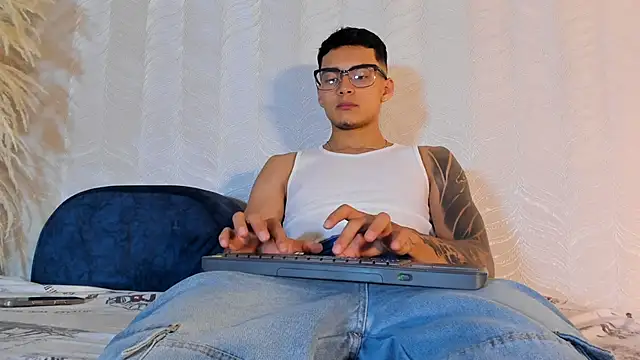 Alan Salazar online show from 11, 6, 2026