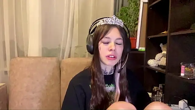 Snapshot of TuZezima chatting on 11, 5, 2026 TuZezima online show from 11, 5, 2026