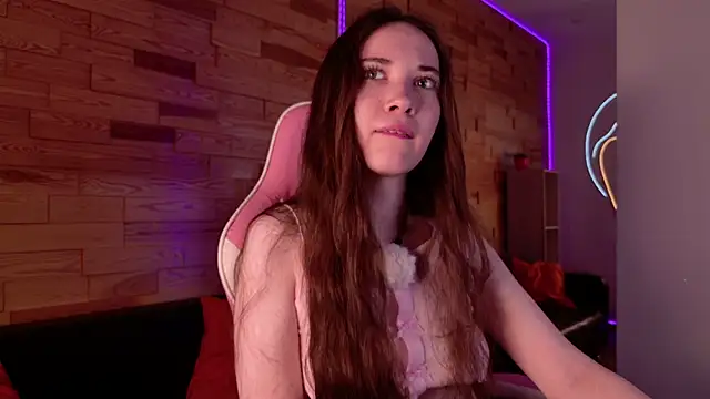LilaMccoy online show from 21, 6, 2026