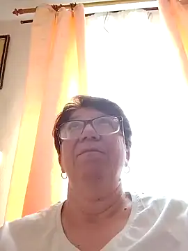 Snapshot of KetQueen101 chatting on 28, 4, 2026 KetQueen101 online show from 28, 4, 2026