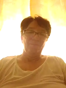 Snapshot of KetQueen101 chatting on 4, 5, 2026 KetQueen101 online show from 4, 5, 2026