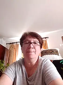 Snapshot of KetQueen101 chatting on 11, 5, 2026 KetQueen101 online show from 11, 5, 2026