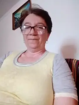 Snapshot of KetQueen101 chatting on 12, 5, 2026 KetQueen101 online show from 12, 5, 2026