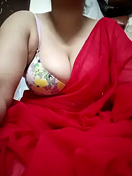 Snapshot of Aayaat__ chatting on 4, 8, 2026 Aayaat online show from 4, 8, 2026