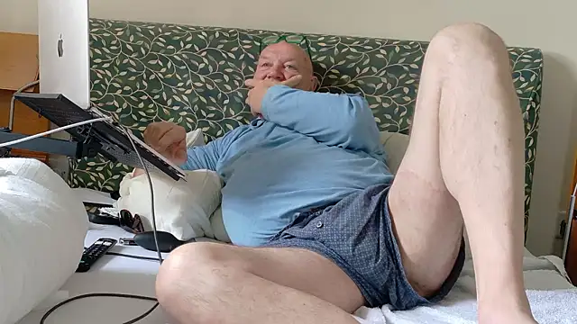 Snapshot of KinkCentral chatting on 15, 5, 2026 KinkCentral online show from 15, 5, 2026