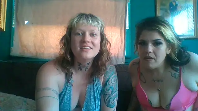 Snapshot of RosieSwitchBitch chatting on 22, 6, 2026 RosieSwitchBitch online show from 22, 6, 2026