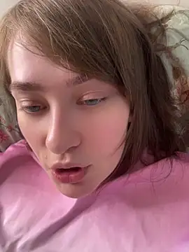 Snapshot of BettyRussian chatting on 2, 5, 2026 BettyRussian online show from 2, 5, 2026