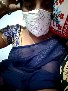 Snapshot of Tamil_Hot_HoneyBee chatting on 11, 5, 2026 Tamil Hot HoneyBee online show from 11, 5, 2026