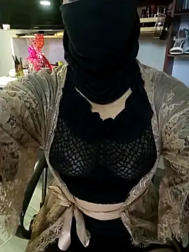 Snapshot of nadia__abaud chatting on 19, 10, 2025 nadia abaud online show from 19, 10, 2025