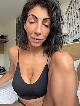 Yasmiinee online show from 15, 7, 2026