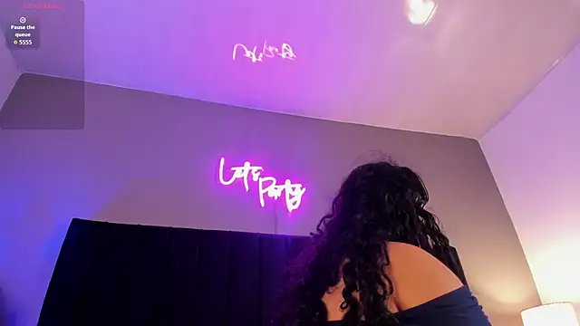 isaxcurves online show from 29, 5, 2026