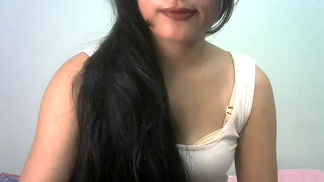 sharmeeli sima online show from 4, 8, 2026