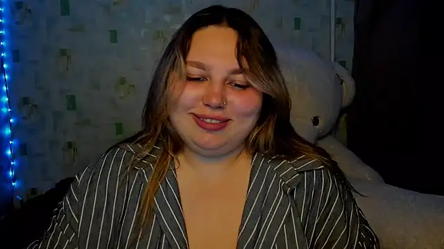 Snapshot of LillyHaigh chatting on 20, 7, 2026 LillyHaigh online show from 20, 7, 2026