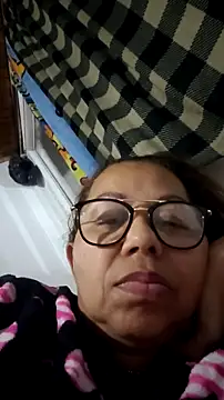 Snapshot of Ladymilf12 chatting on 30, 7, 2026 Ladymilf12 online show from 30, 7, 2026