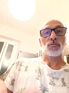 circusmale online show from 30, 4, 2026
