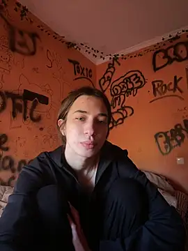 Laurie Corny online show from 27, 4, 2026