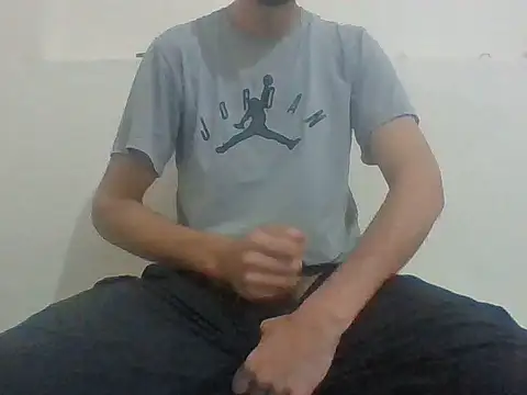 Snapshot of aminwahch chatting on 10, 5, 2026 aminwahch online show from 10, 5, 2026