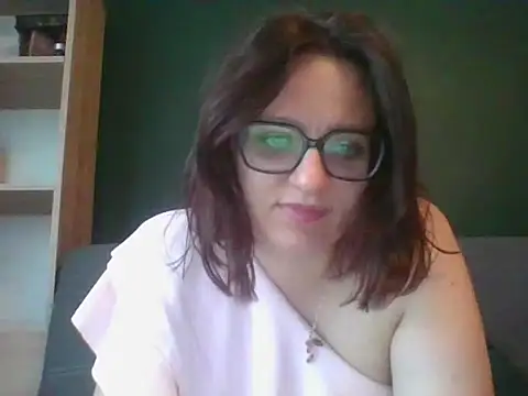 sensual paris online show from 7, 5, 2026