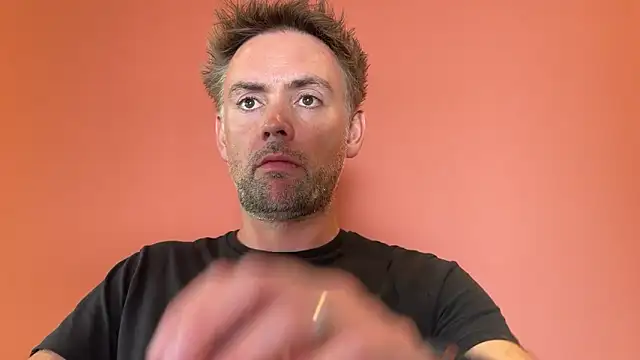 BronzeShowtime67 online show from 28, 4, 2026