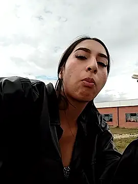 Sexy sarita outdoors online show from 27, 4, 2026