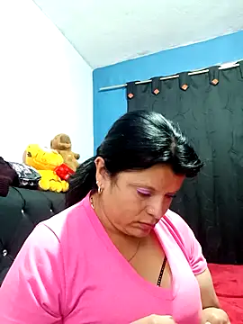 Samantha Kieran online show from 9, 5, 2026
