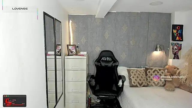 Snapshot of alessia_anderson chatting on 19, 9, 2025 alessia anderson online show from 19, 9, 2025