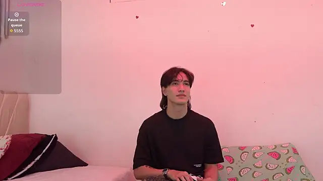 Snapshot of sweetauracouple chatting on 28, 5, 2026 sweetauracouple online show from 28, 5, 2026
