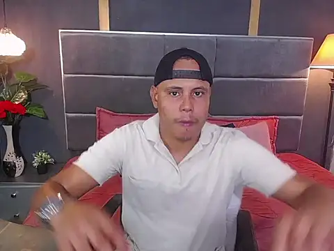 Snapshot of noah_oliver1 chatting on 11, 6, 2026 noah oliver1 online show from 11, 6, 2026