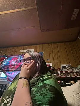 purelydivine online show from 15, 5, 2026