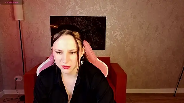 Julia Shyy online show from 19, 5, 2026