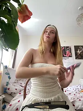 Young Lizzie online show from 27, 5, 2026