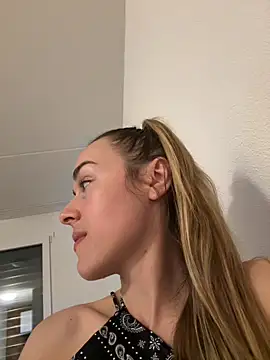 Naomi-Smile online show from 1, 5, 2026