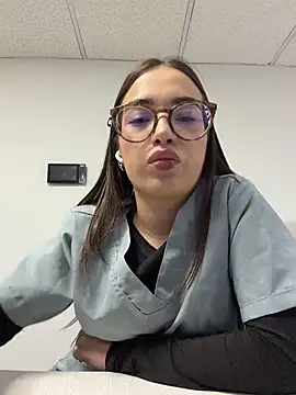 Sweet Milaa1 online show from 15, 7, 2026