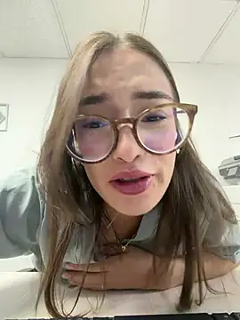 Sweet Milaa1 online show from 3, 8, 2026