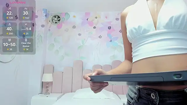 Snapshot of Miabloom19_ chatting on 1, 8, 2026 Miabloom19 online show from 1, 8, 2026
