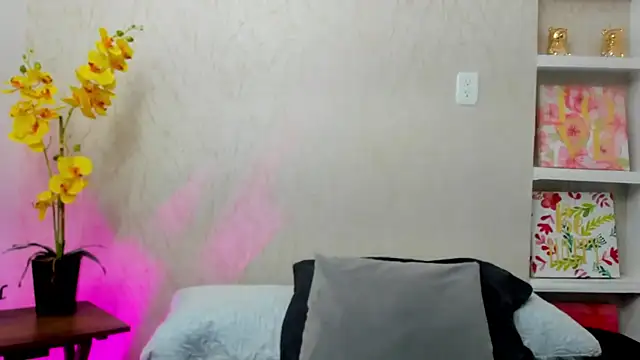 ChloeSmith9 online show from 29, 7, 2026