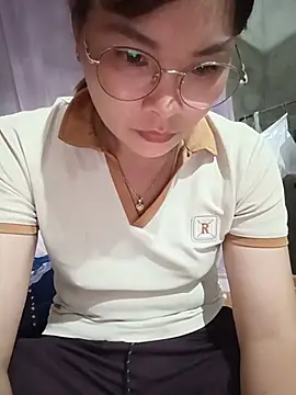 Hazel Nova online show from 6, 7, 2026