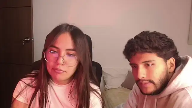 abbyyandmaxx online show from 13, 7, 2026