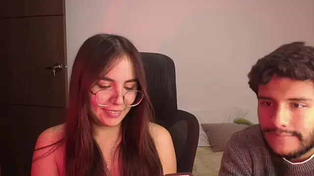 abbyyandmaxx online show from 15, 7, 2026