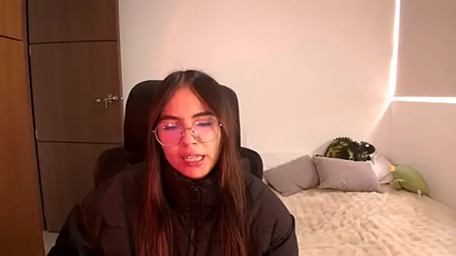 abbyyandmaxx online show from 22, 7, 2026