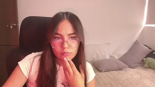 abbyyandmaxx online show from 23, 7, 2026