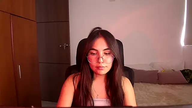 abbyyandmaxx online show from 3, 8, 2026