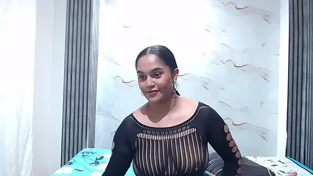Liaa cams online show from 5, 6, 2026