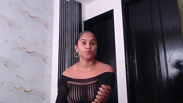 Liaa cams online show from 14, 6, 2026