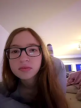 Freaky-Doll online show from 15, 5, 2026