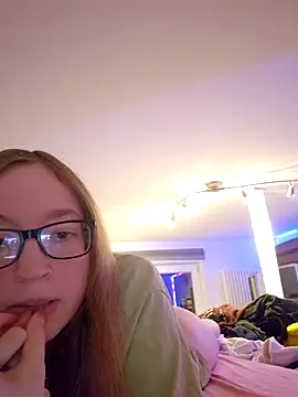 Freaky-Doll online show from 2, 6, 2026