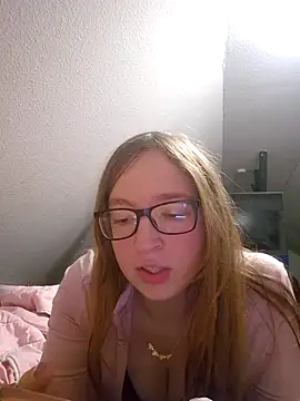 Freaky-Doll online show from 5, 6, 2026