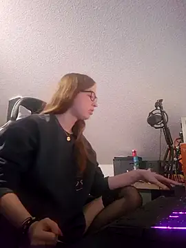 Freaky-Doll online show from 6, 6, 2026